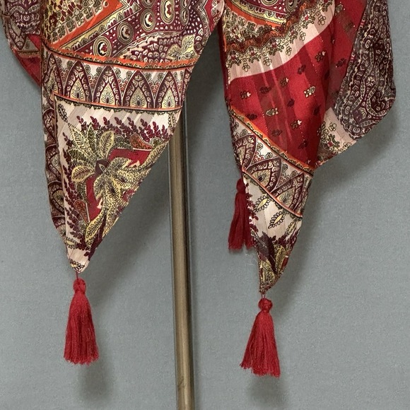 Simply Noelle Womens Top OS Red Paisley Sparkle Tassel Open Classic Boho Hippie - Picture 6 of 15